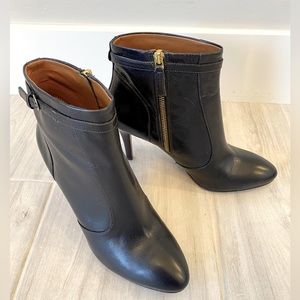Nine West Navy Bootie